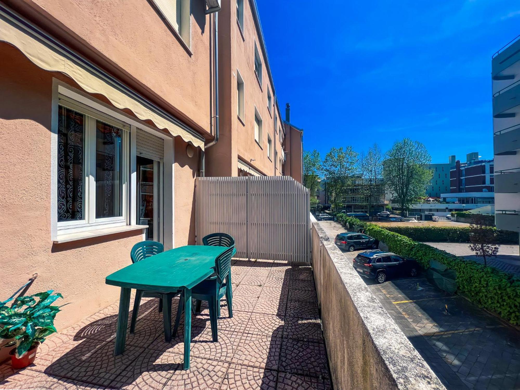 Residence Bussola Бибионе Екстериор снимка