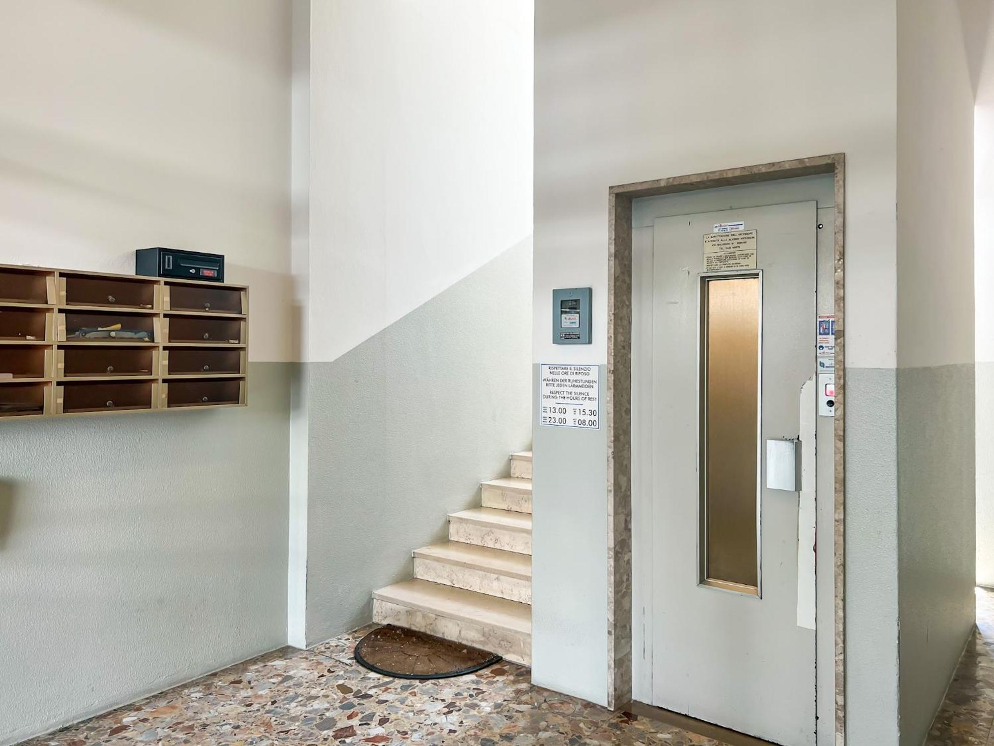 Residence Bussola Бибионе Екстериор снимка