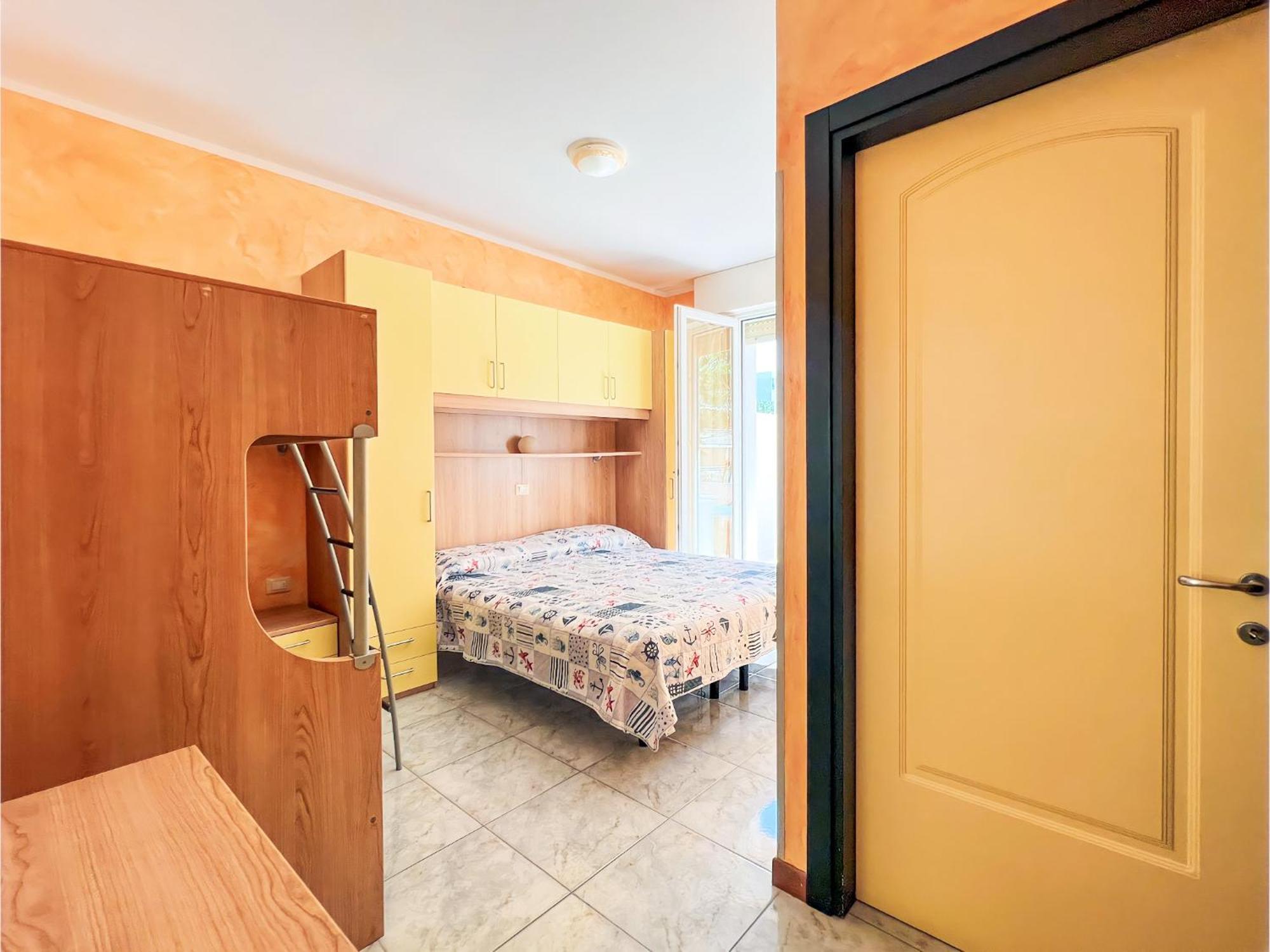 Residence Bussola Бибионе Екстериор снимка