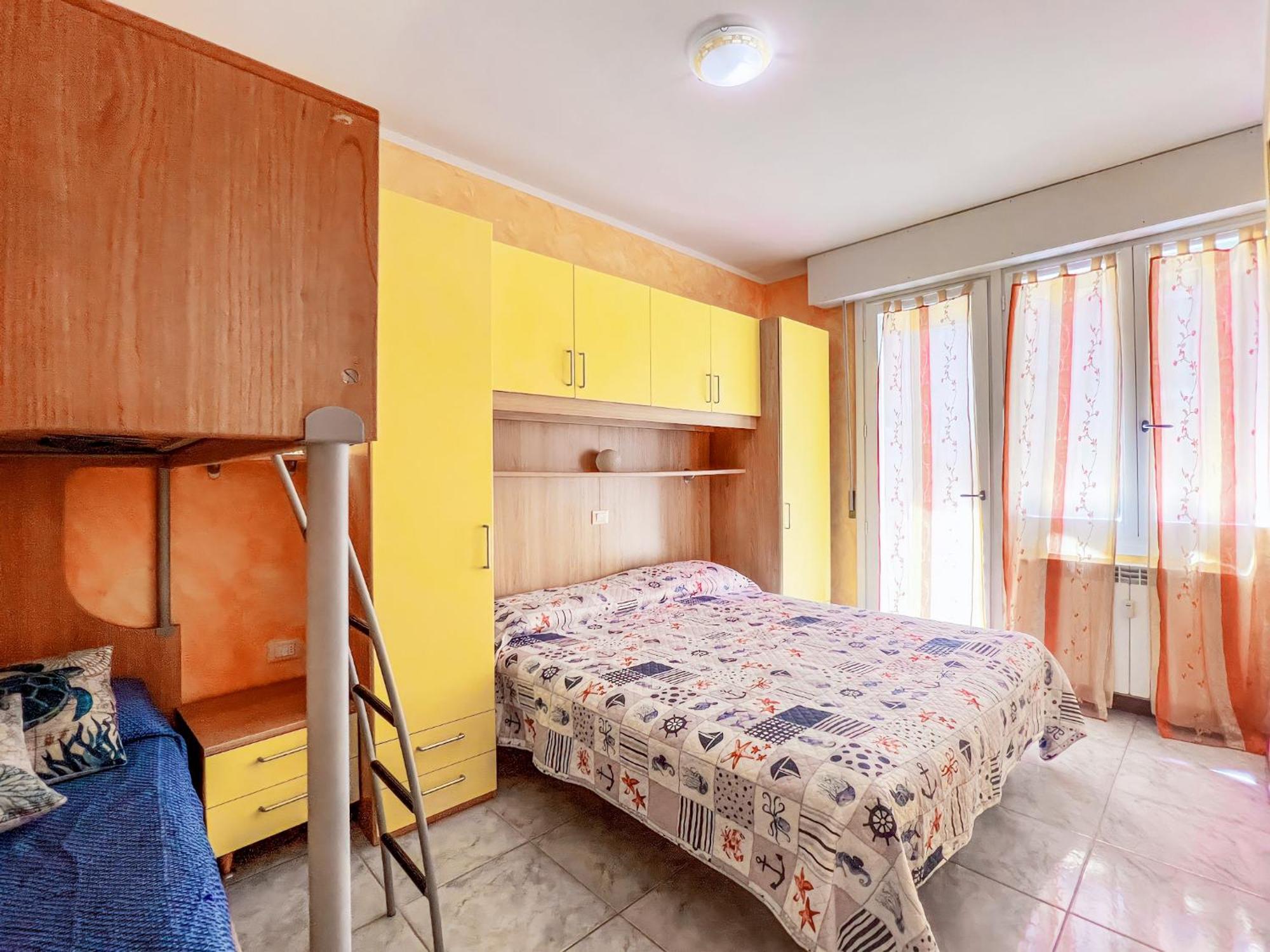 Residence Bussola Бибионе Екстериор снимка