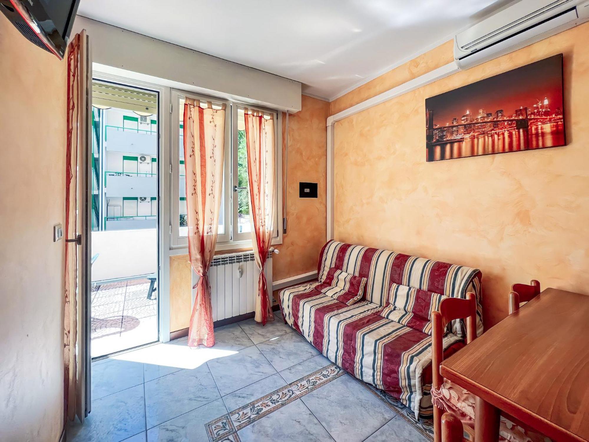 Residence Bussola Бибионе Екстериор снимка