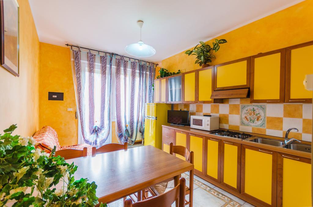 Residence Bussola Бибионе Екстериор снимка